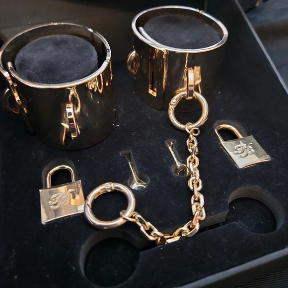 Chastity Hand Cuff Set Honey Birdette - Picture 2 of 3